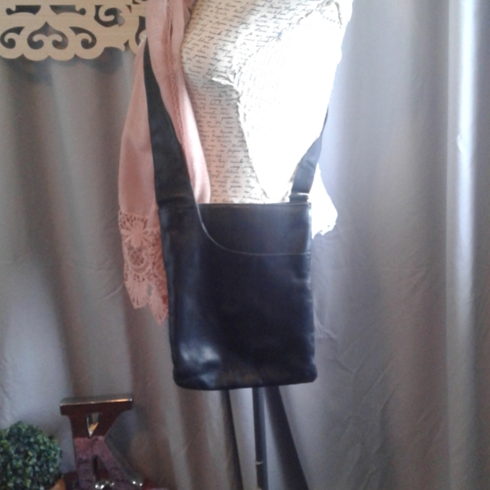 Radley  london cross body bag